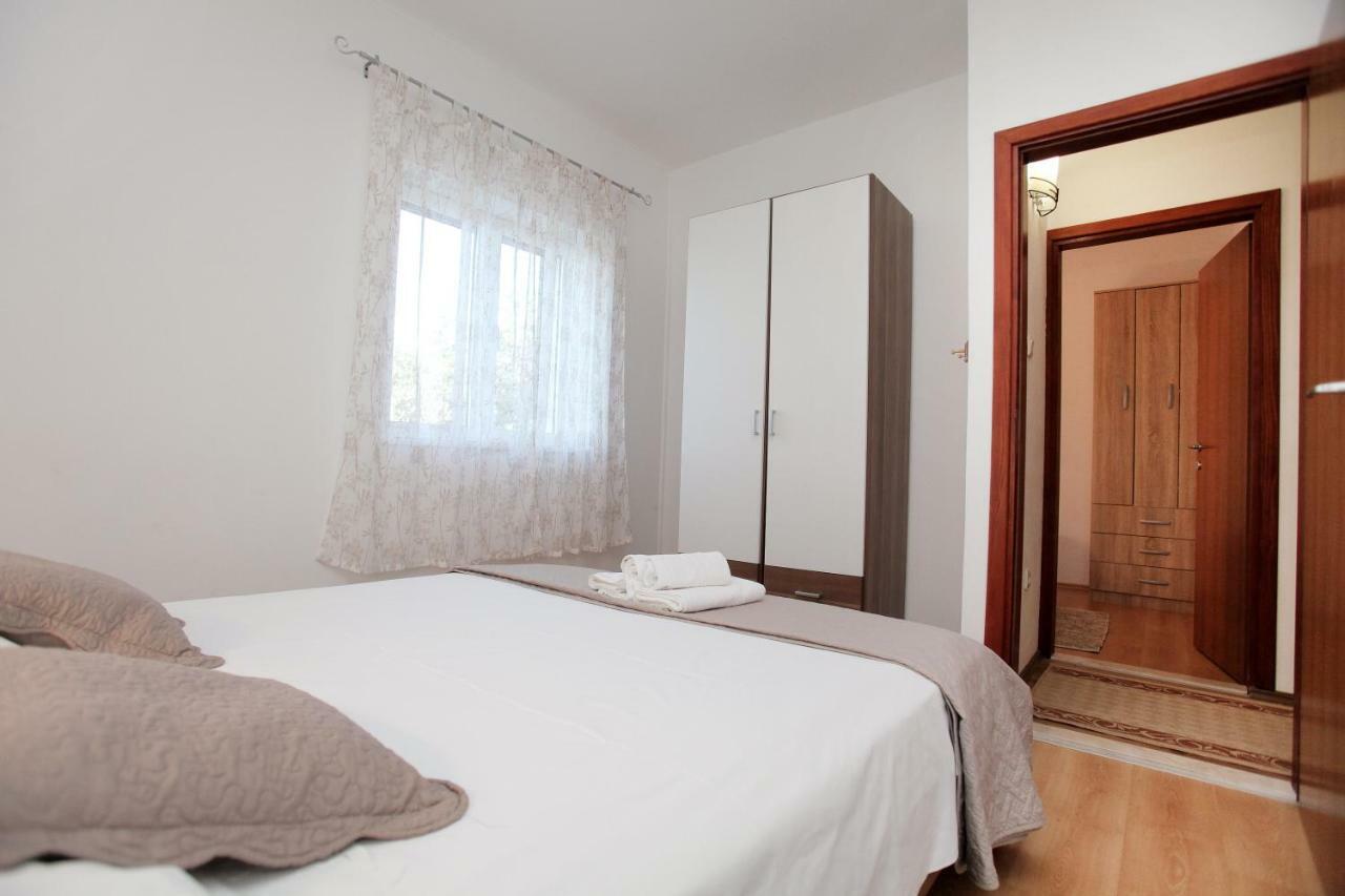 Apartman Tone 特罗吉尔 外观 照片